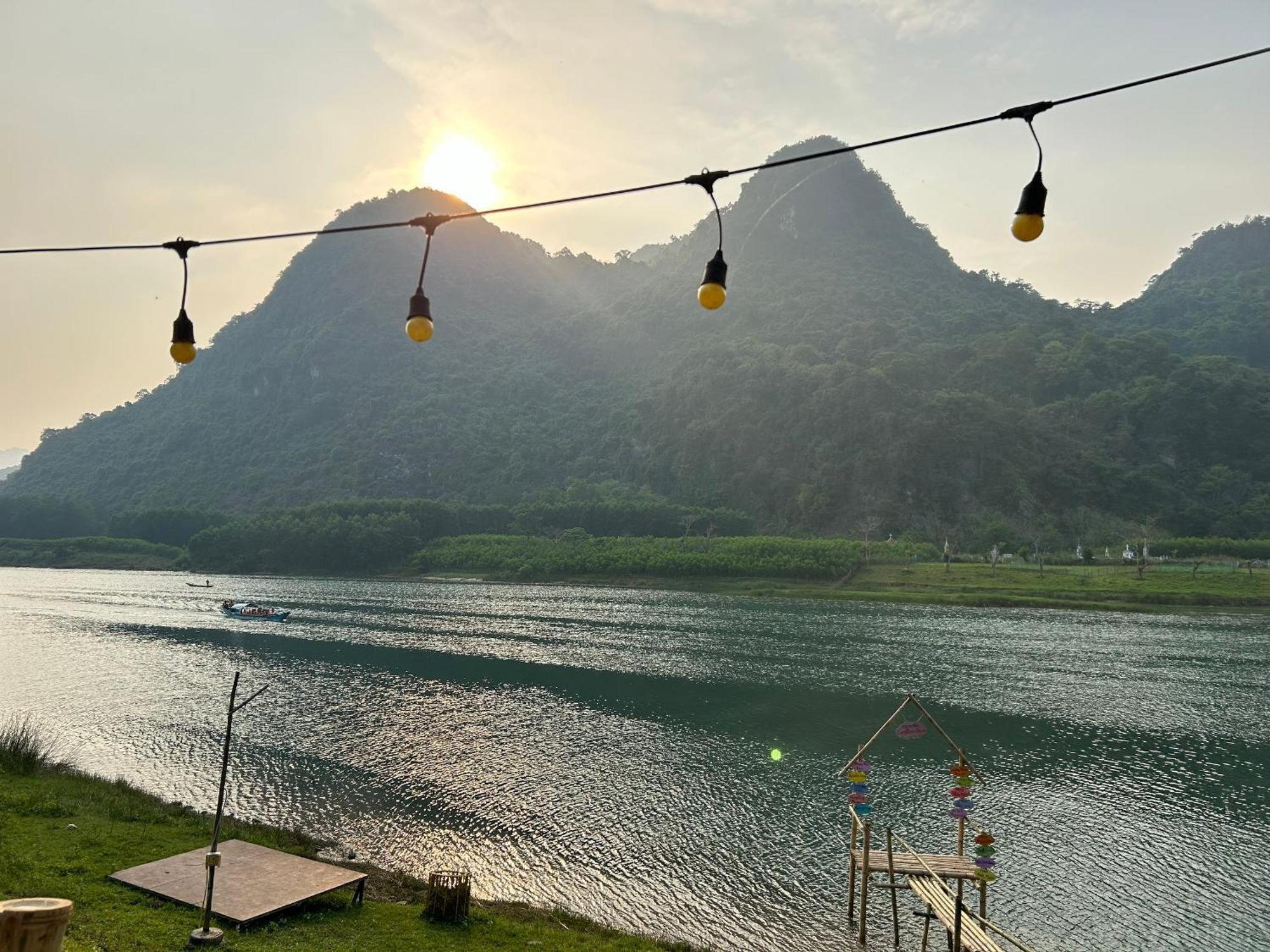 Son River House Phong Nha Kültér fotó