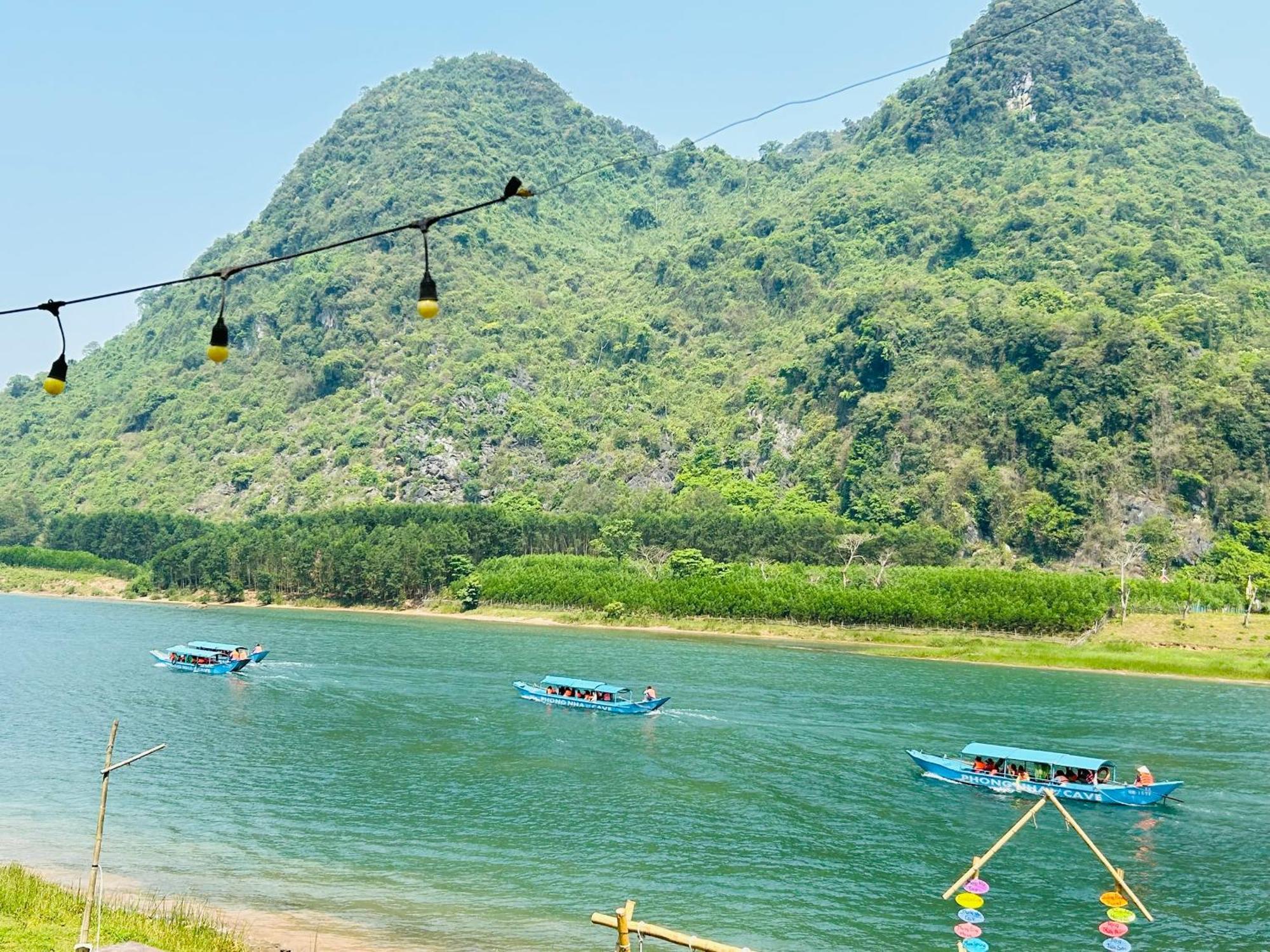 Son River House Phong Nha Kültér fotó