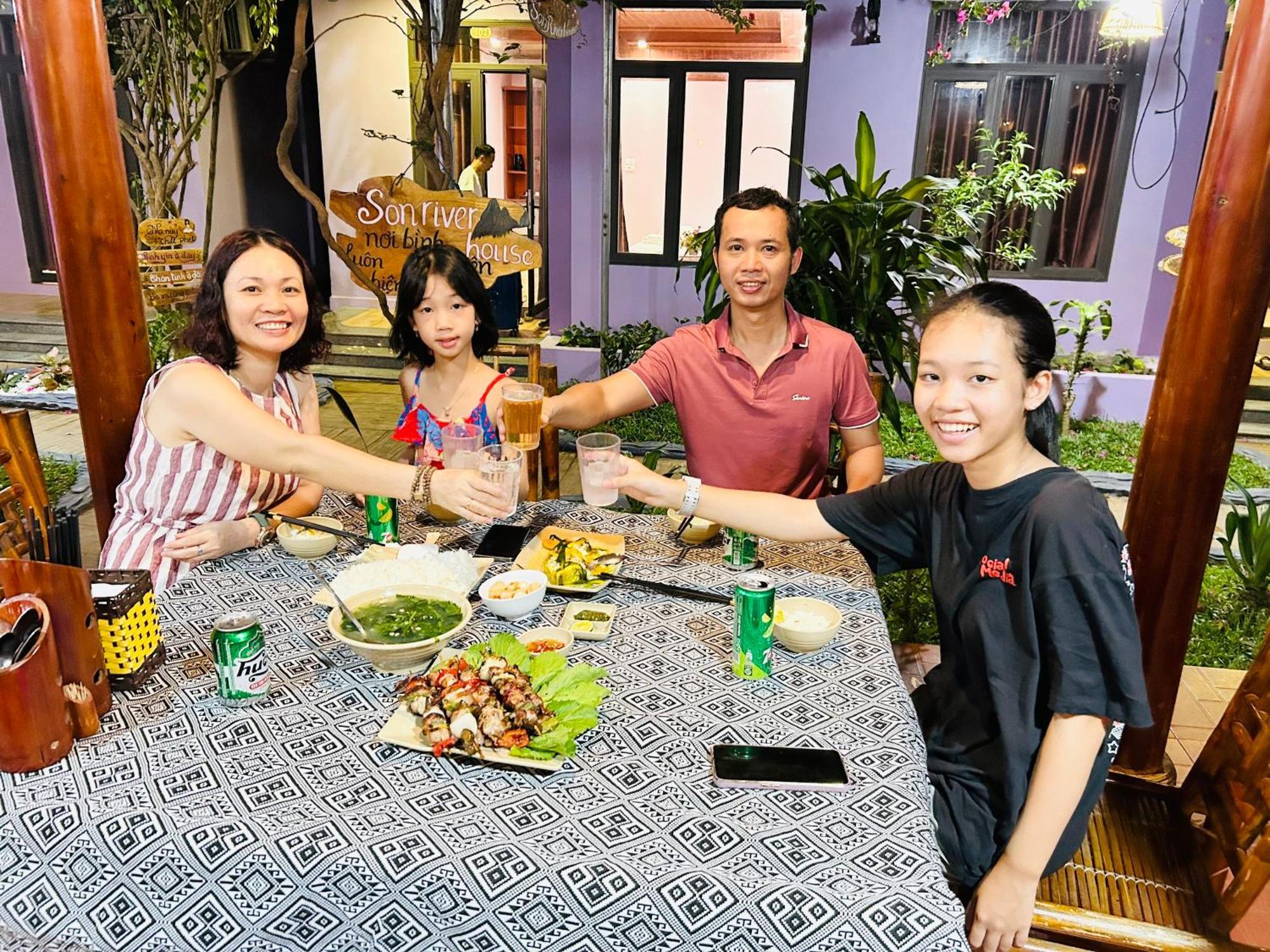 Son River House Phong Nha Kültér fotó