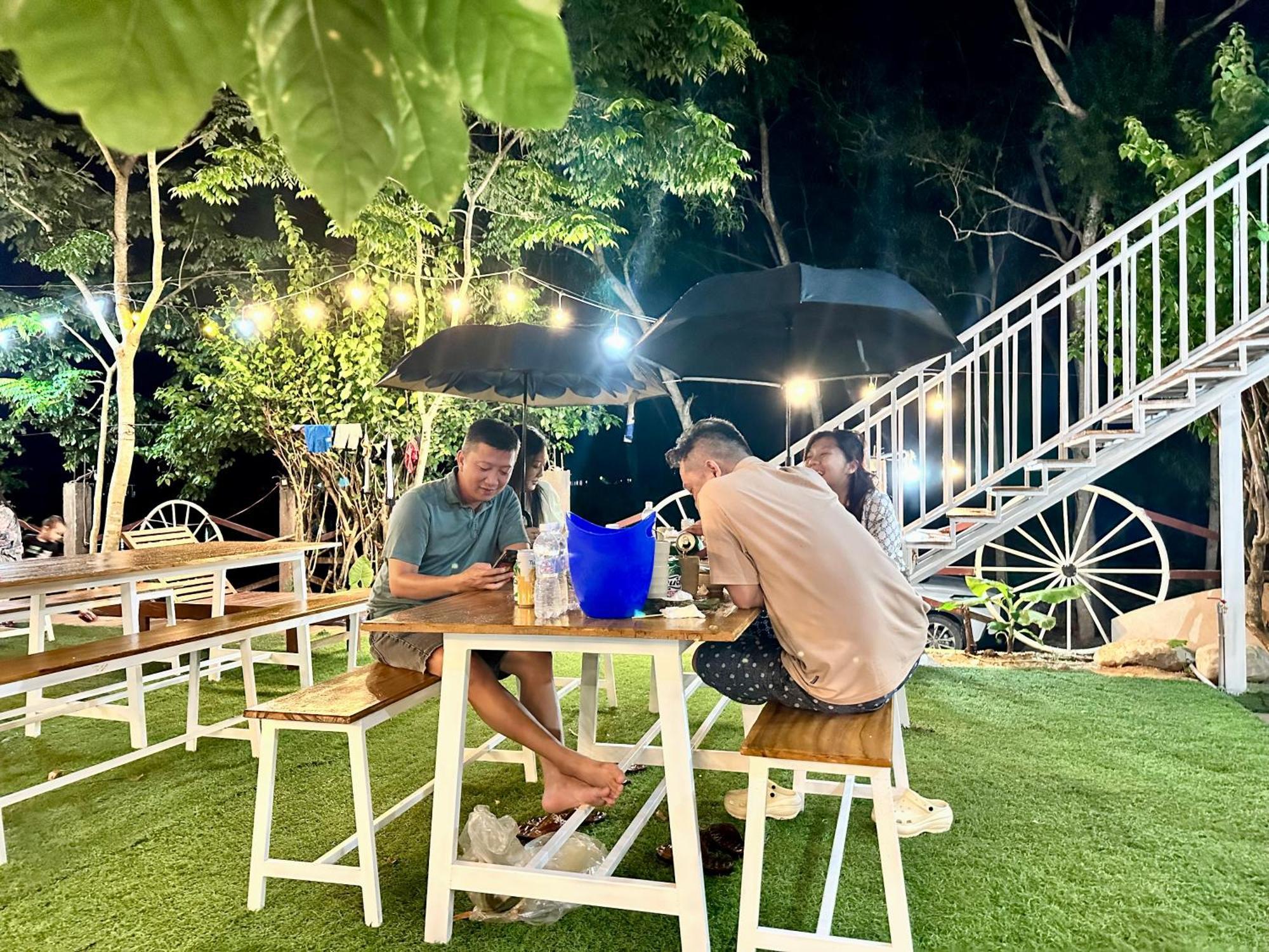 Son River House Phong Nha Kültér fotó